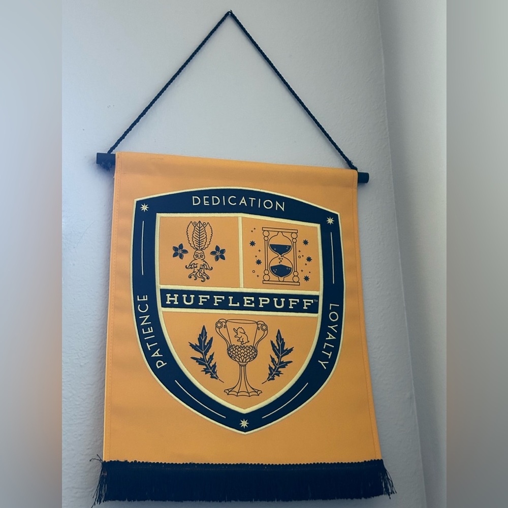 Hufflepuff flag with tags - Harry Potter